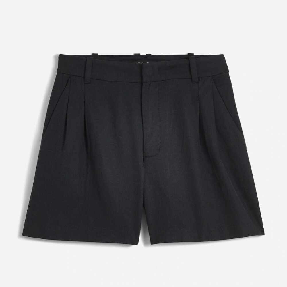 Harlow Short in Drapey Twill